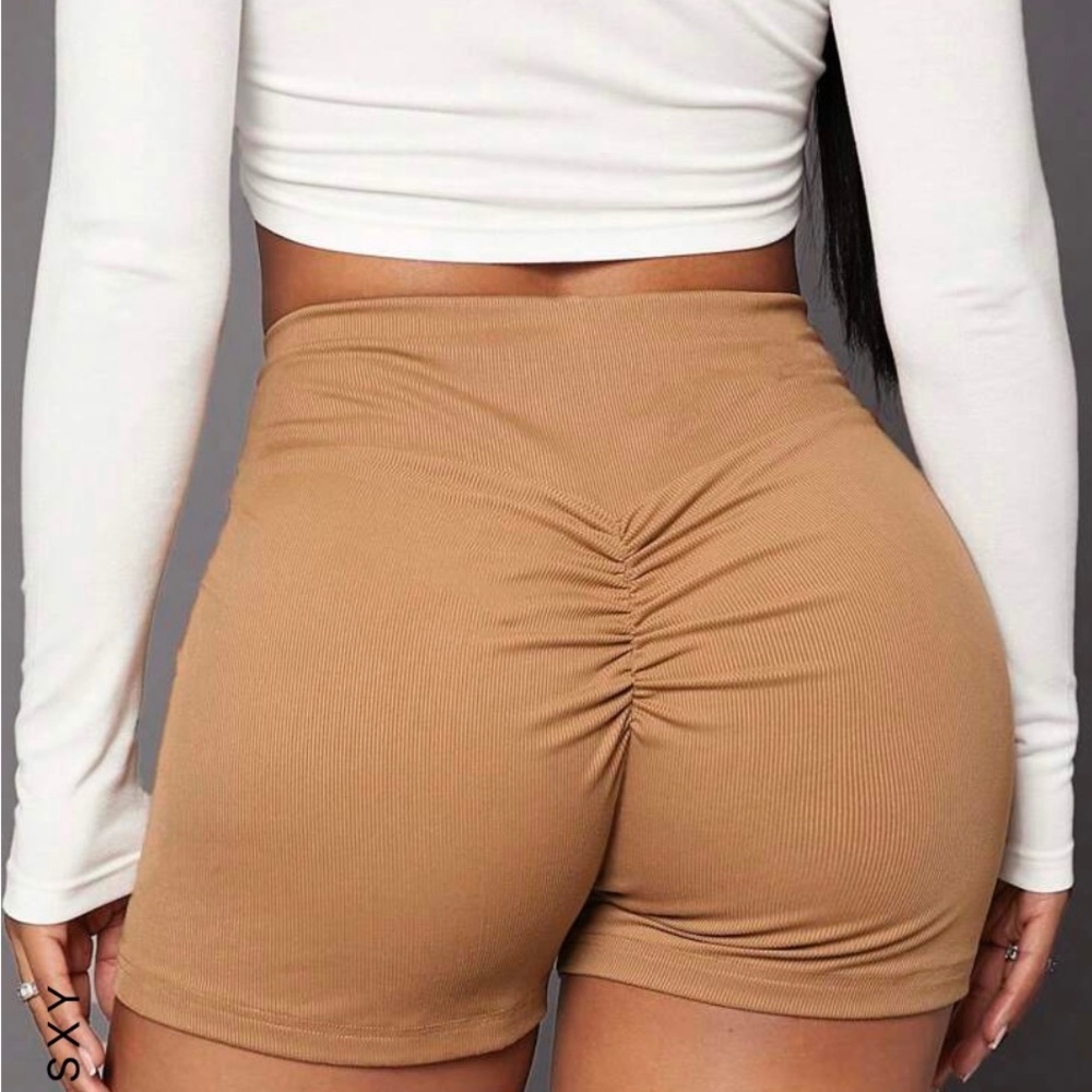 Scrunch butt leggings